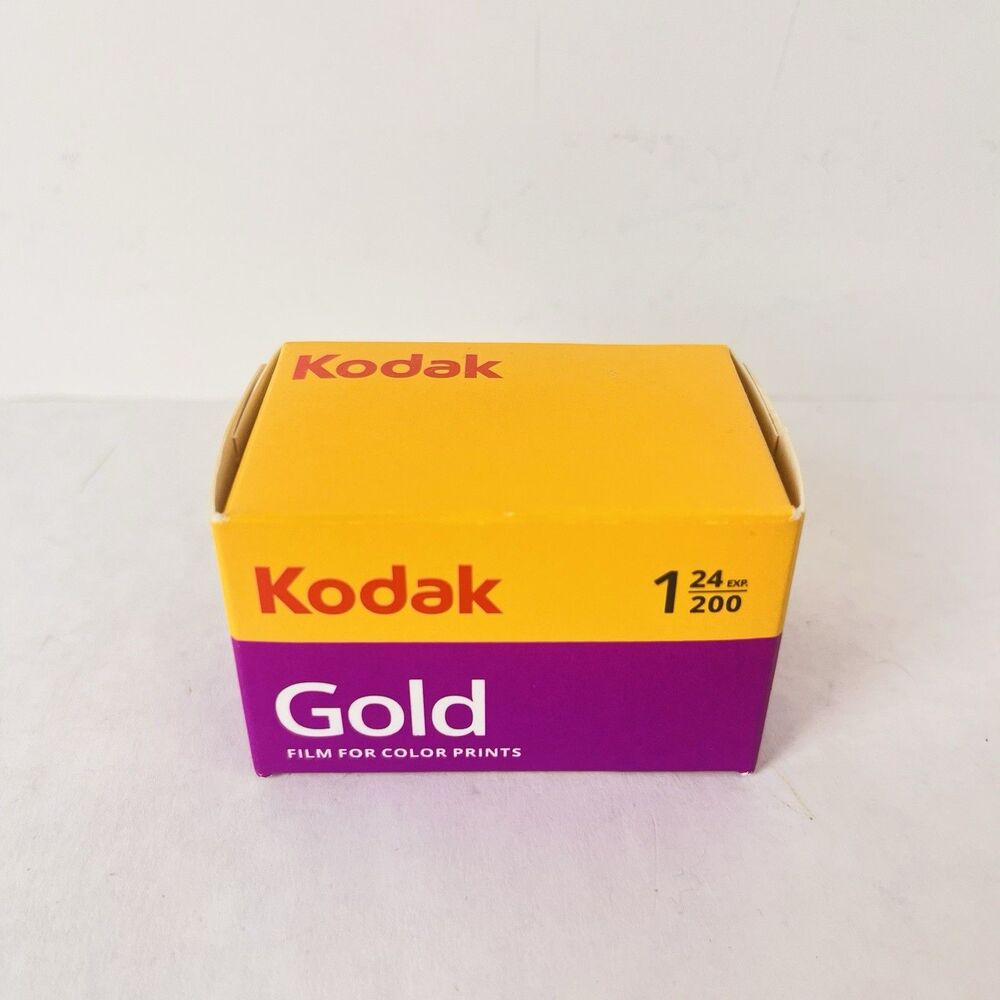 Kodak Gold 200 35mm Color Print Film 24 Exposure ISO 200 Sealed Roll Exp. 9/2025